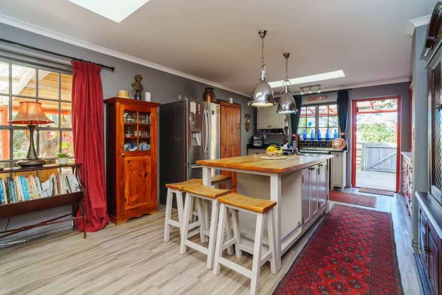 4 Bedroom Property for Sale in Meadowsteads Western Cape